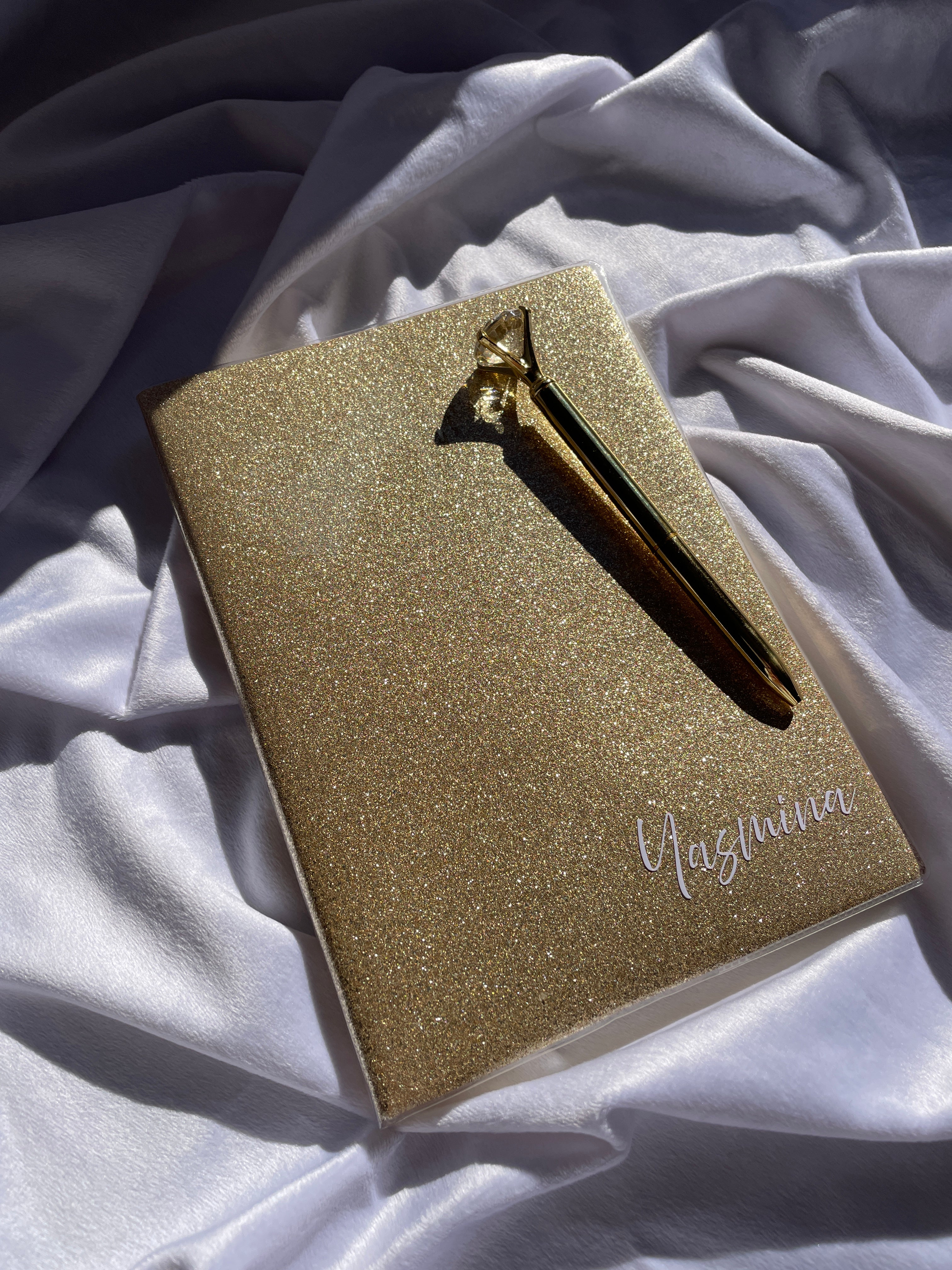 Libreta gold personalizada + bolígrafo diamante
