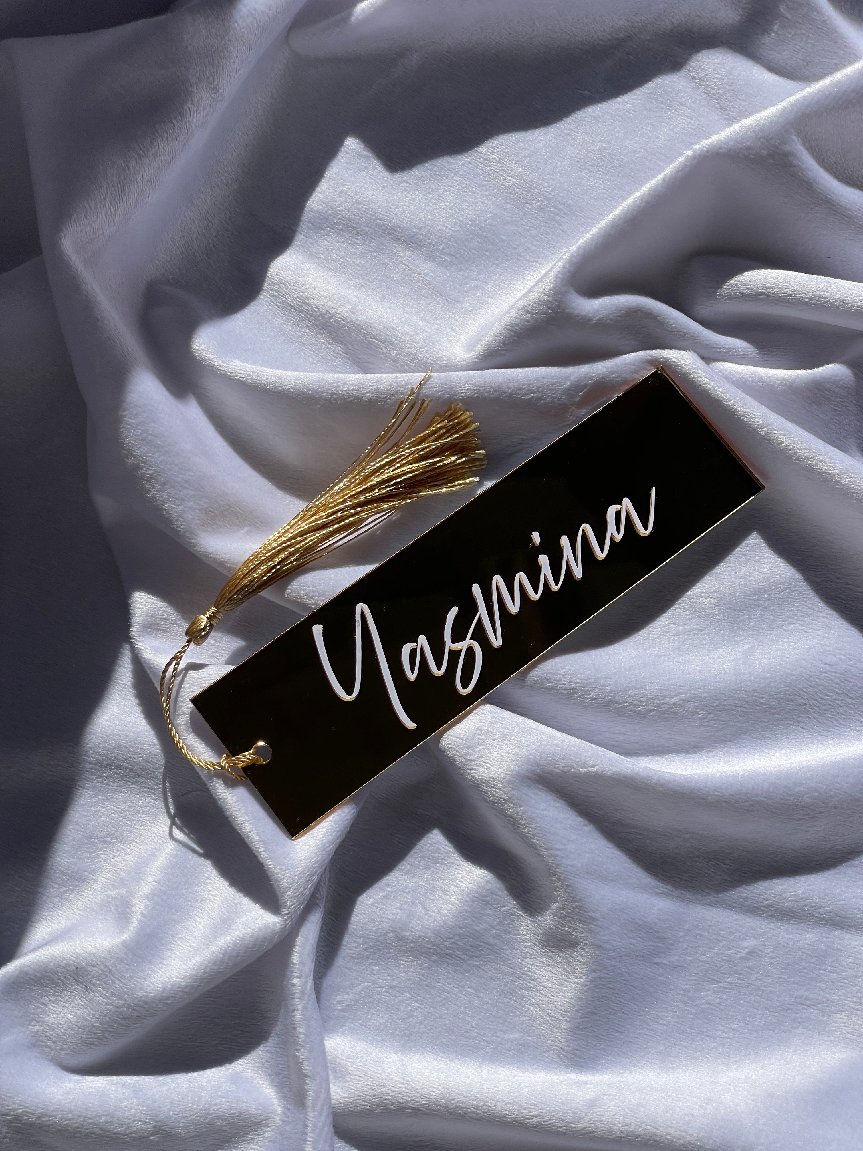 Marcapáginas dorado