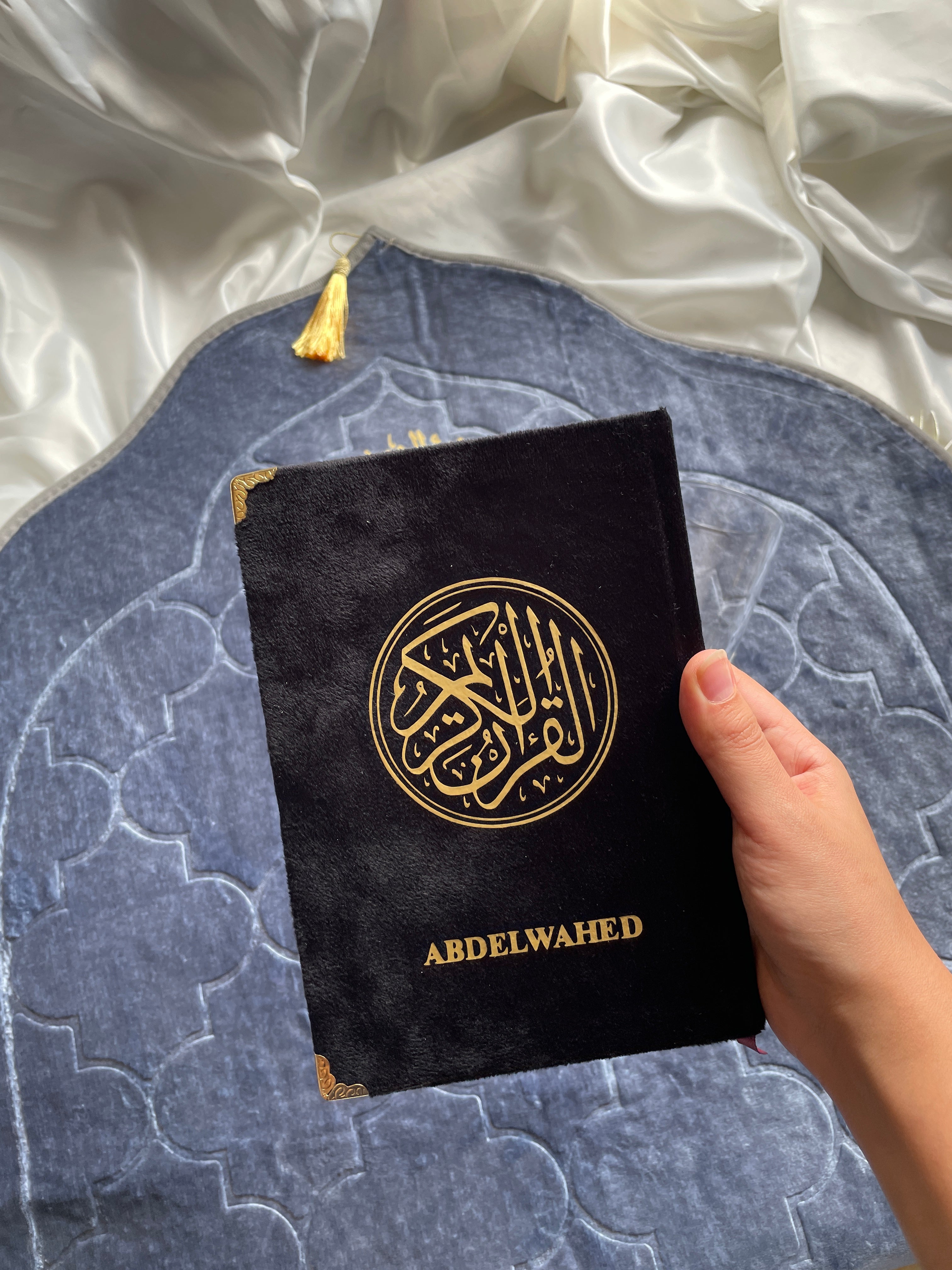 Coran terciopelo personalizado