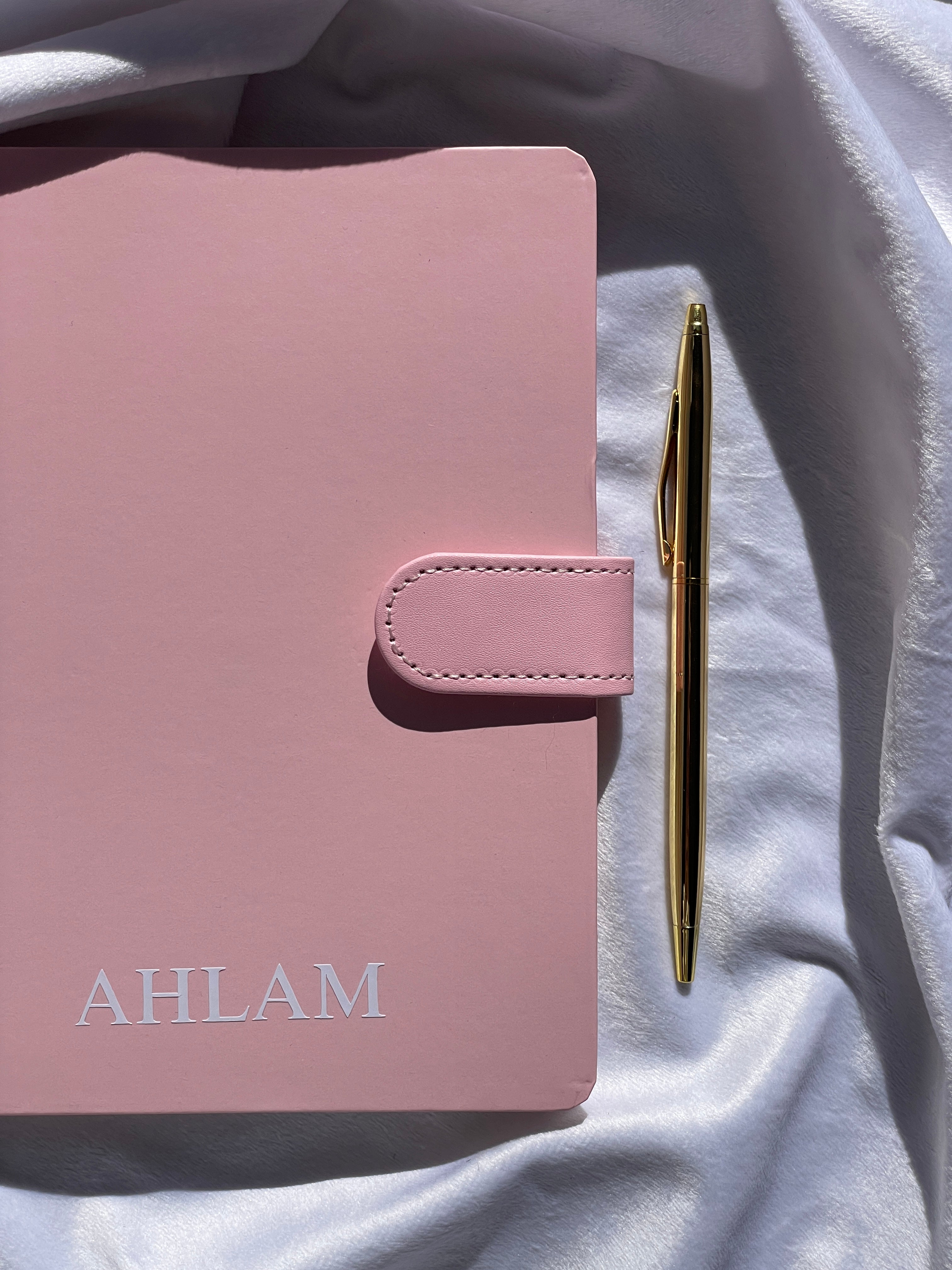 Libreta con cierre imantado + bolígrafo de regalo